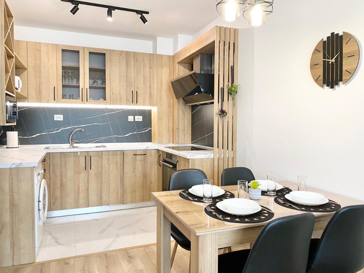 Colourful Apartment For 4 Guests And Free Parking スタラ・ザゴラ エクステリア 写真