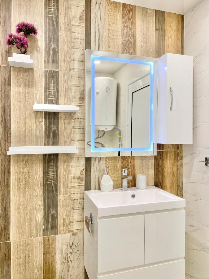 Colourful Apartment For 4 Guests And Free Parking スタラ・ザゴラ エクステリア 写真